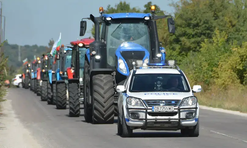 Земеделците от Хасковско на блокада-протест
