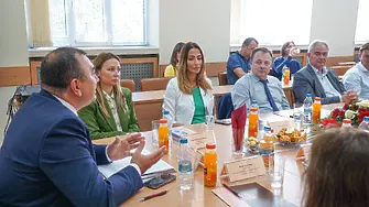 Бърза помощ вече ще си съдейства с европейските институции