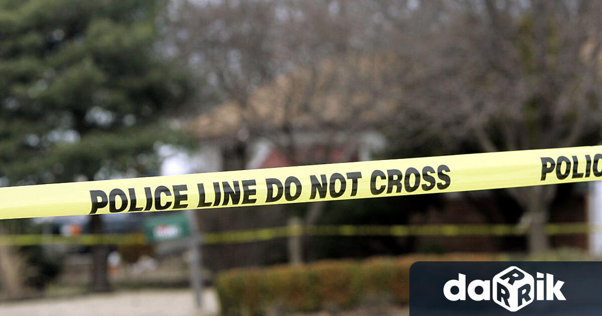 Въоръжен мъж се барикадира в близост до руския пазар в