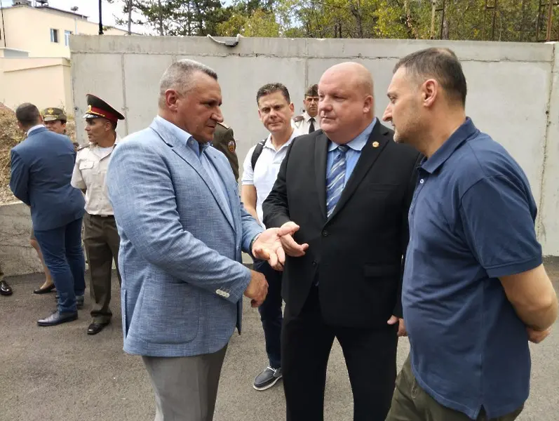 Областна администрация Сливен почете 1 век МБАЛ-Сливен, към ВМА-София