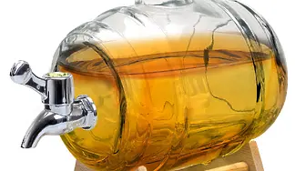 Полицията иззе 477 литра незаконен алкохол от монтанско село
