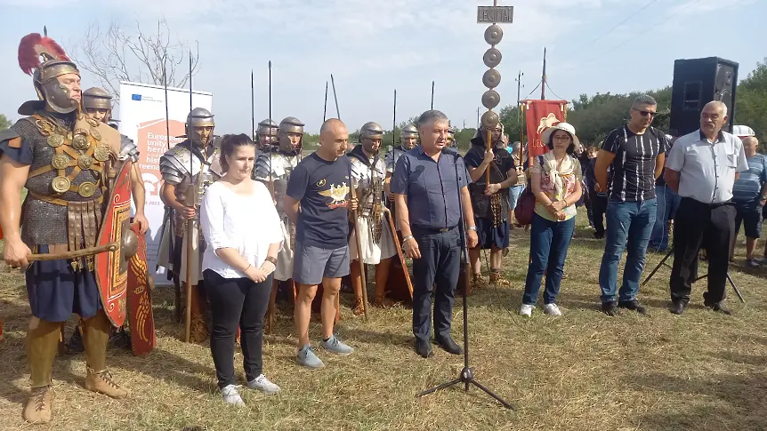 Първи античен фестивал в римското селище Улпия Ескус край Гиген/СНИМКИ/