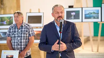 Кметът д-р Иванов откри изложбата на 14-и фото салон 