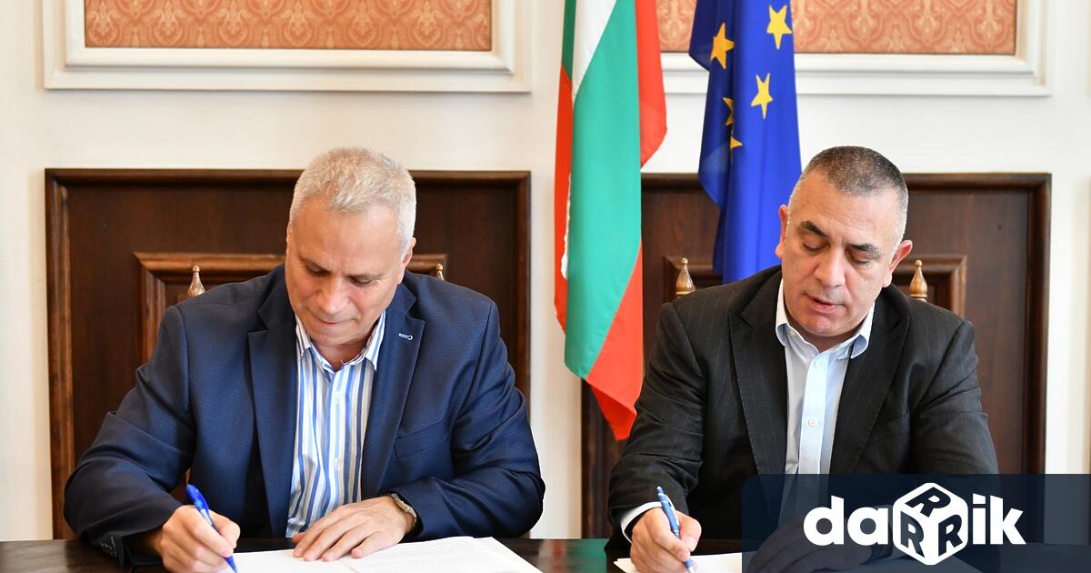 Споразумение между Община Сливен и МБАЛ Д р Иван Селимински подписахаднес кметът