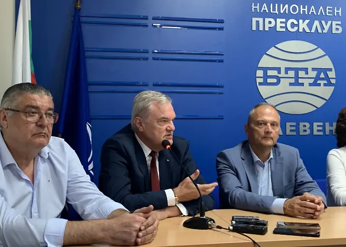С листа - сплав от младежка енергия и опит, ЛЕВИЦАТА! излиза на местните избори в Плевен 