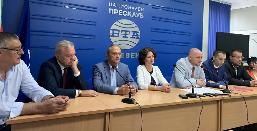 С листа - сплав от младежка енергия и опит, ЛЕВИЦАТА! излиза на местните избори в Плевен 