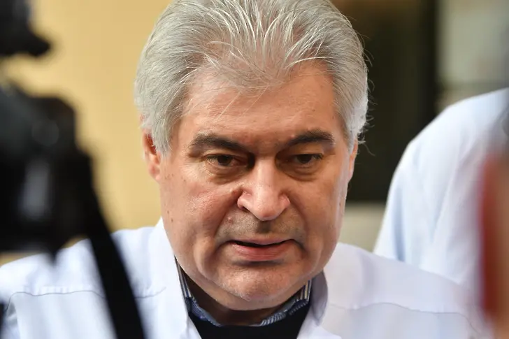 Д-р Румен Велев остава директор на „Шейново“