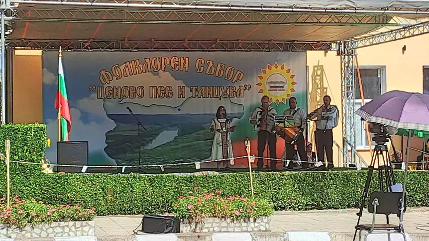 Отличията на самодейците от село Асеновци продължават да се множат