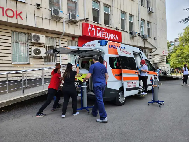 Пациентка с голям мозъчен кръвоизлив от Русе беше транспортирана с военния Спартан за София