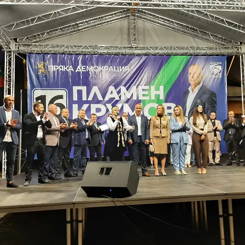 Пламен Крумов откри предизборната си кампания с концерт и намери символика в числото 16