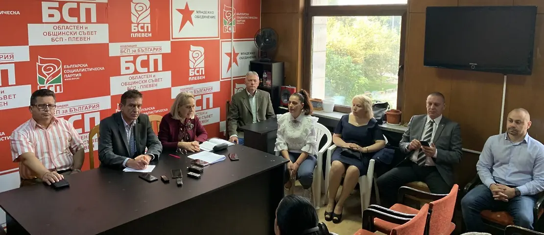 Ева Маринова, кандидат за кмет на Плевен от БСП: Гражданите управляват, а ние имаме честта да им служим!