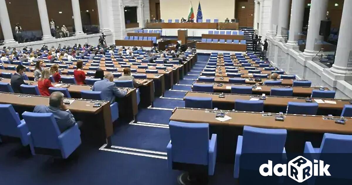 Депутатите приеха без дебати ветото на президента върху част от