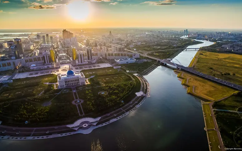 Фотоизложба показва красотите на Астана, столицата на Казахстан