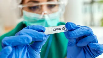 Най-новият щам на Ковид-19 „Ерис“ заобикаля имунитета, придобит след инфекция или ваксинация