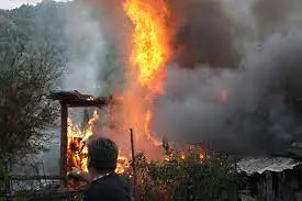 Пожар на сметище подпали два имота м Мизия