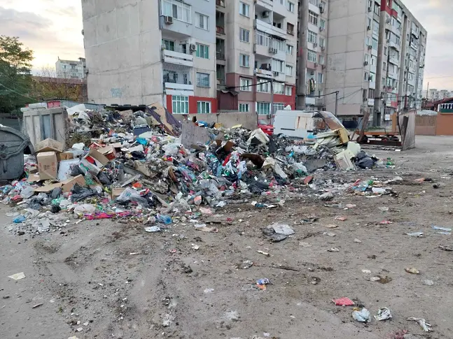 Поредна акция срещу незаконните сметища в ромските махали на Пловдив