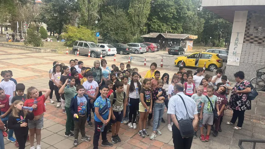 Учебен практикум по безопасност на движението за учениците от  ОУ “Максим Горки” - Левски