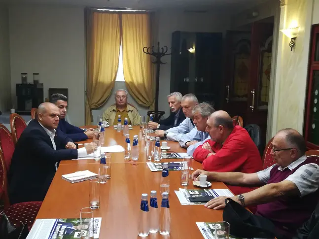 Искрен Веселинов пред корабособственици:Наложително е Община Русе да поеме отговорност за изграждане на Интермодален терминал