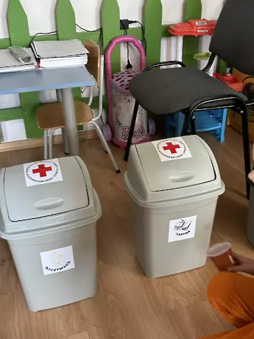 Младите червенокръстци в Ловеч с интерактивни игри обучения по първа помощ и разделно сметосъбиране