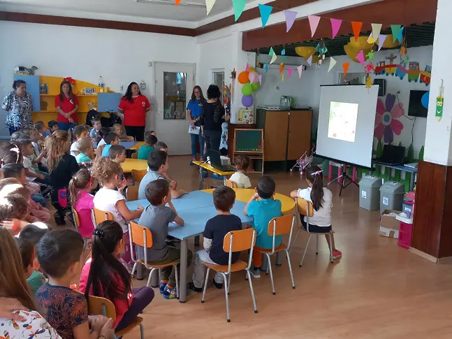 Младите червенокръстци в Ловеч с интерактивни игри обучения по първа помощ и разделно сметосъбиране