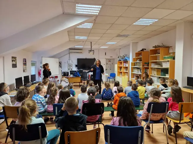 Известни автори от Асоциация на българската детска книга в България гостуваха в ИНУ Христо Ботев/СНИМКИ/