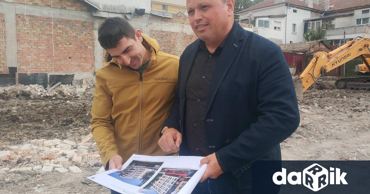 Първа копка на нова жилищна сграда в Бургас направи днес