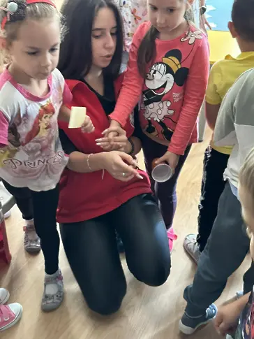 Младите червенокръстци в Ловеч с интерактивни игри обучения по първа помощ и разделно сметосъбиране