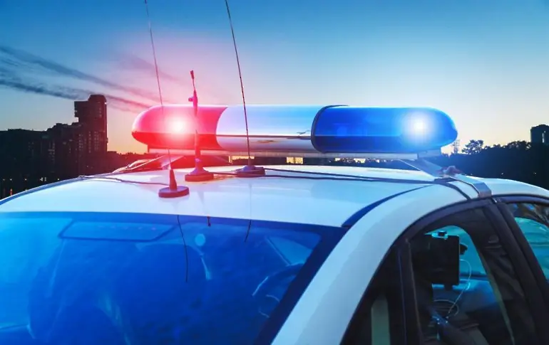 Жена-шофьор е в болница след пътен инцидент на светофар в центъра на Монтана