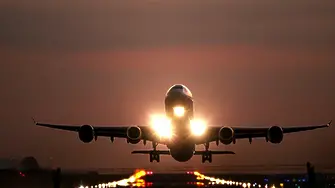 Правителственият самолет ще евакуира още българи