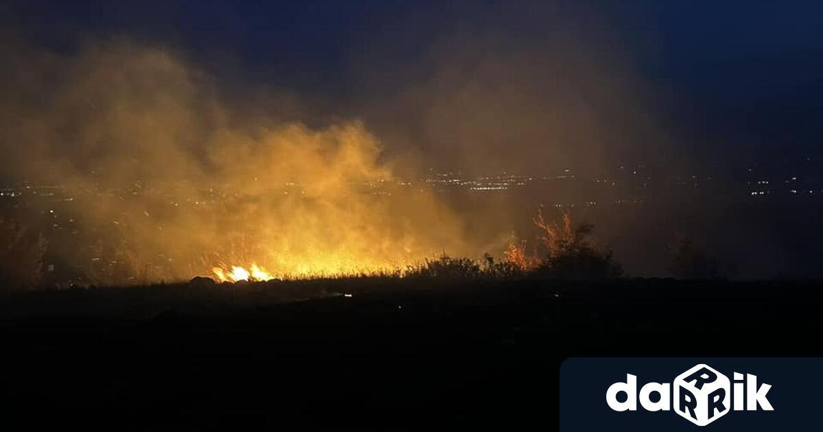 Пожарът, който възникна вчера в землището около селата Понор, Безден