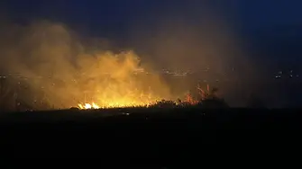 Продължава гасенето на пожара край селата Понор, Безден и Василовци