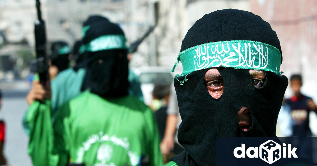 Бойците от призната палестинската организация “Хамас, които извършиха изненадващо нападение