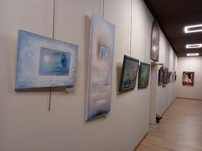 Художници откриват традиционната си годишна изложба в Пазарджик