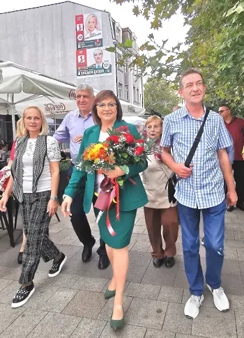Корнелия Нинова подкрепи кандидата за кмет на Плевен Ева Маринова ...