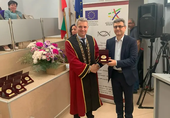 Медицински колеж - Плевен тържествено отбеляза 75 г. от основаването си/СНИМКИ/