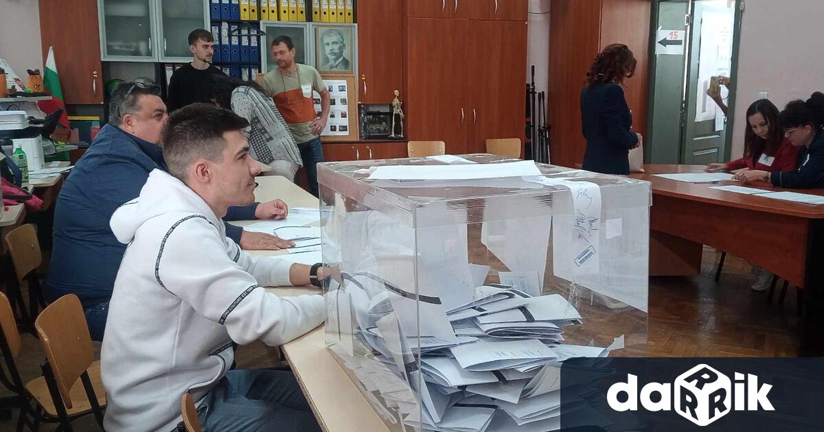 10 е избирателната активност в Русе към момента Има многобройни