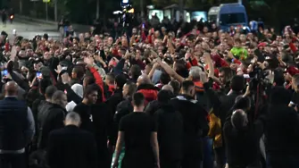 Феновете на ЦСКА блокираха „Орлов мост“ (видео и снимки)