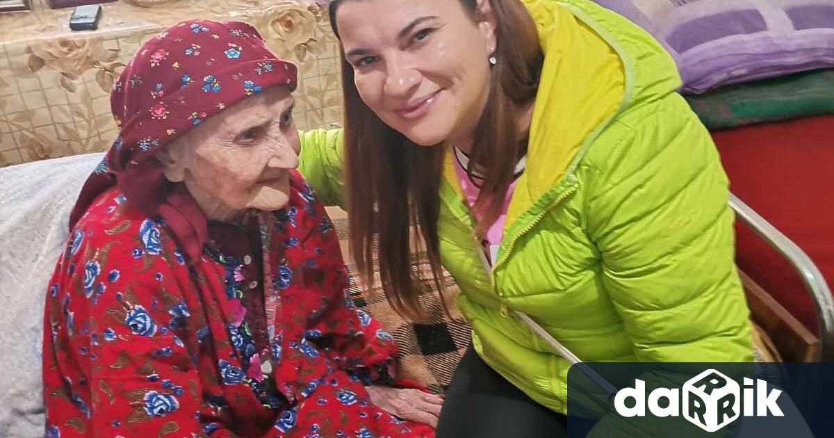 101 годишна баба гласува днес на местните избори в девинското село