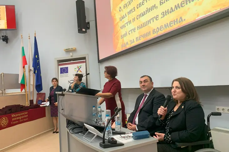 С тържествена церемония МУ-Плевен отбеляза 49 г. от създаването си/СНИМКИ/