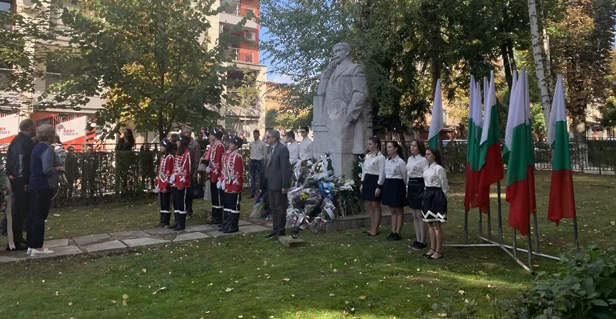 Плевен почете народните будители/СНИМКИ/