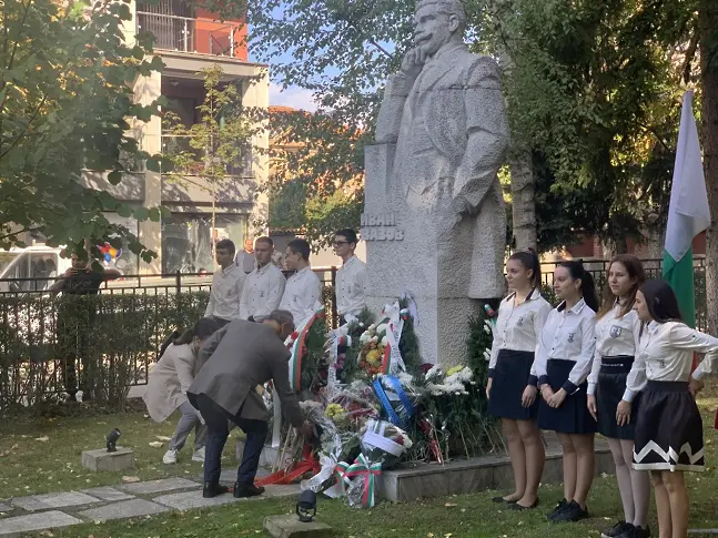 Плевен почете народните будители/СНИМКИ/