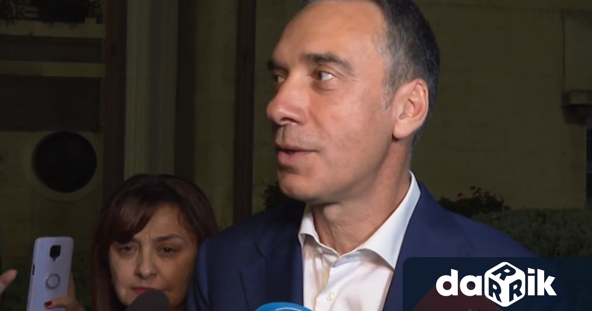 Димитър Николов печели нов кметски мандат с убедителна победа пред