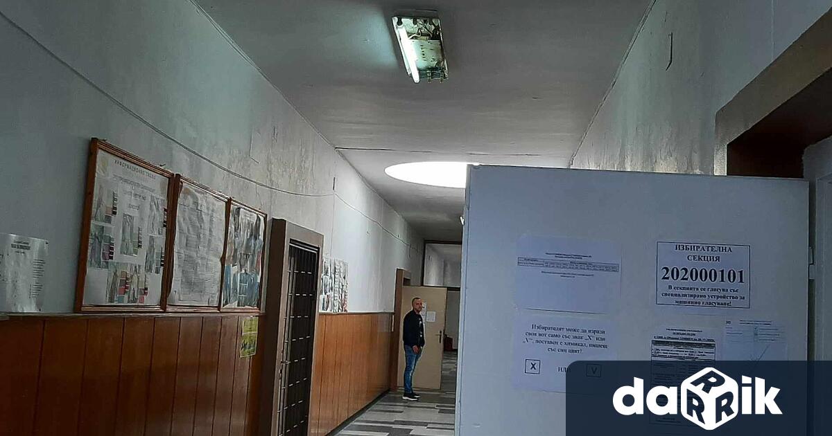 21 30 избирателнаактивност отчитат в Сливенска община към 16часа срещу 27
