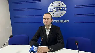 Огнян Атанасов към администрацията: Аз не съм като тях, не се поддавайте на манипулации!