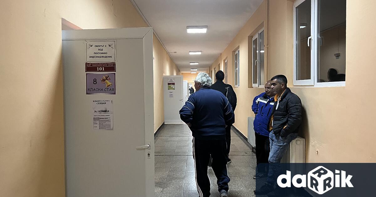 32 43 е избирателната активност в община Кюстендил към 16 00 часа