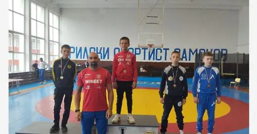 Златен медал за Владислав Иванов от клуб 