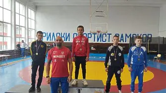 Златен медал за Владислав Иванов от клуб 