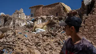 Силно земетресение в Непал: Има загинали и ранени (видео и снимки)