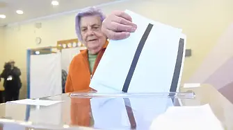 В София: Жена скъса бюлетината на майка си, защото ”гласувала грешно”