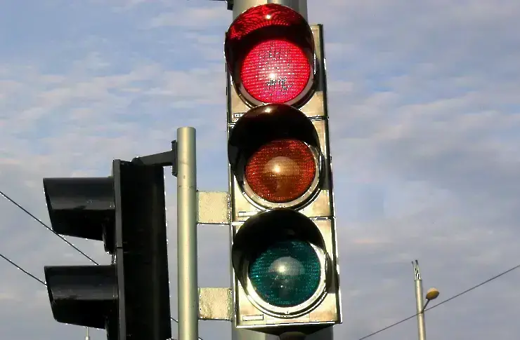 Светофарът на бул. Русия и бул. 25 септември временно няма да работи днес